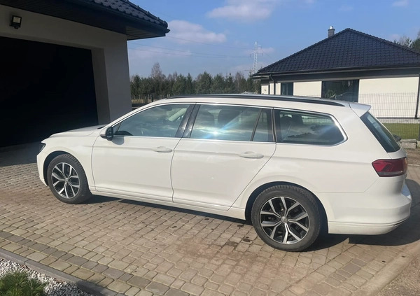 Volkswagen Passat cena 69900 przebieg: 190000, rok produkcji 2018 z Szczecin małe 92